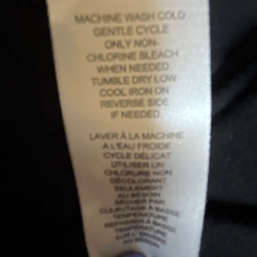 Tahari Black Sleeveless Tee with Shoulder Pads Size Large - Picture 6 of 7